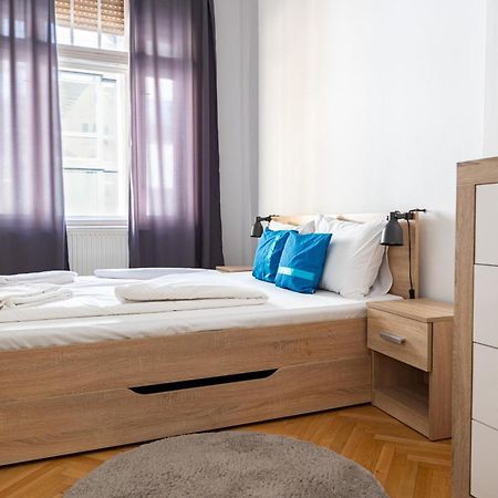 W25 Smart Apartment Budapeste Exterior foto